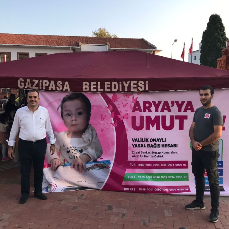 Tunahan Toksöz, SMA Tip 1 hastası Arya bebeğin bağış kampanyasına öncülük etti.